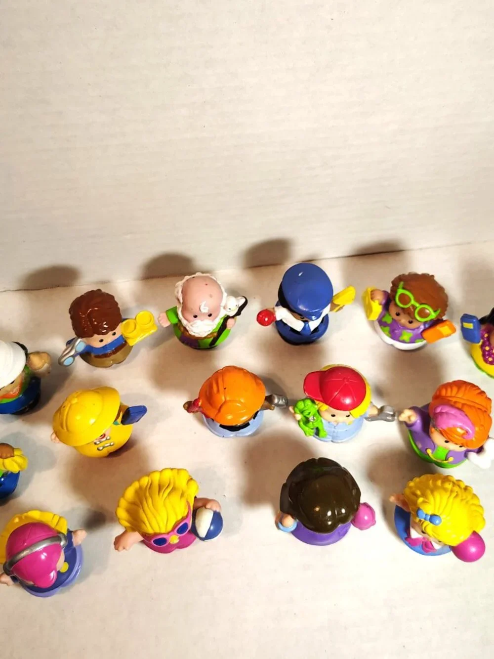 Fisher Price 15 Little People Construction Mechanic Zoo Beach Noah